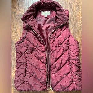 Michael Kors Women’s Merlot Quilted Puffer Vest with Gold Logo Charm Size Large